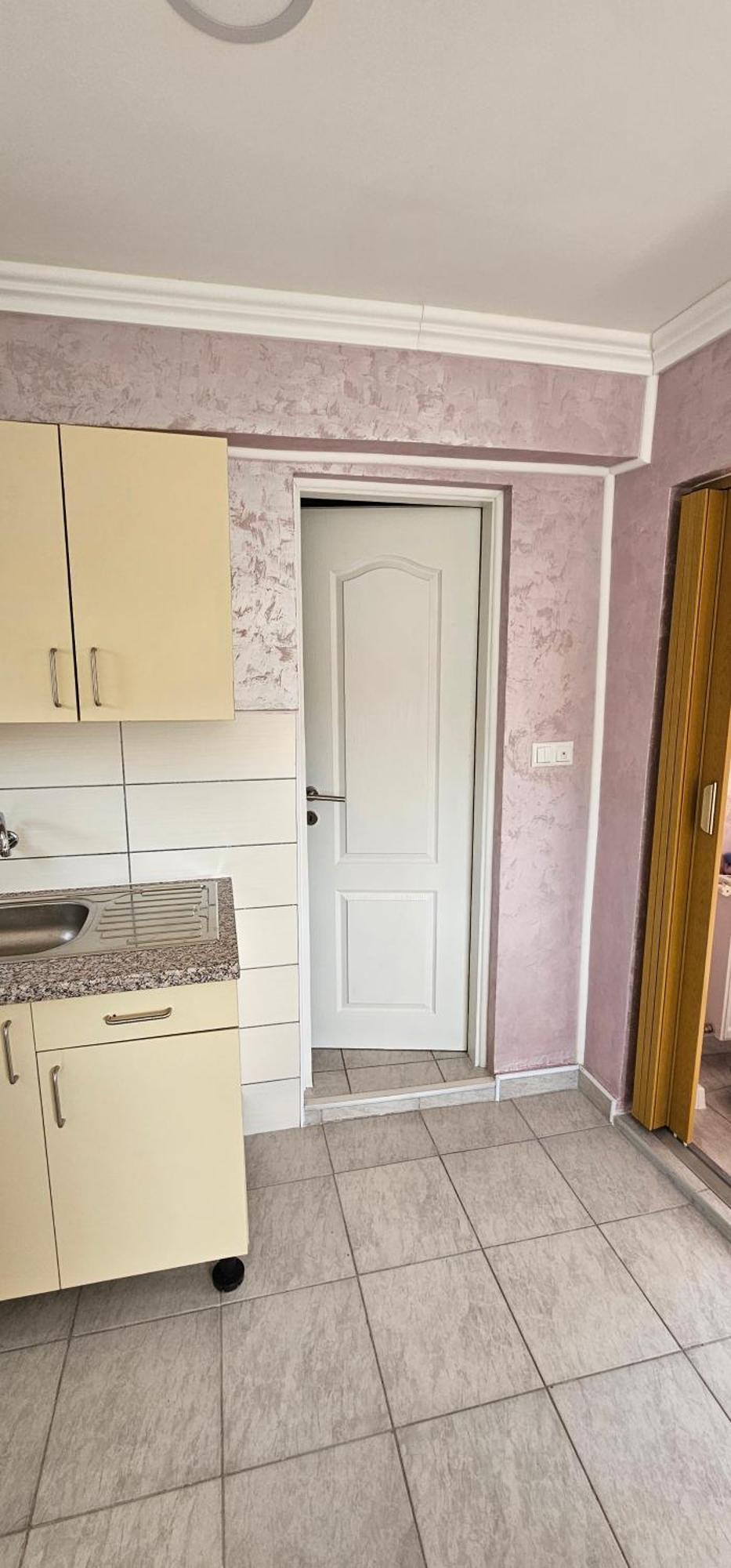 Roki Apartment *